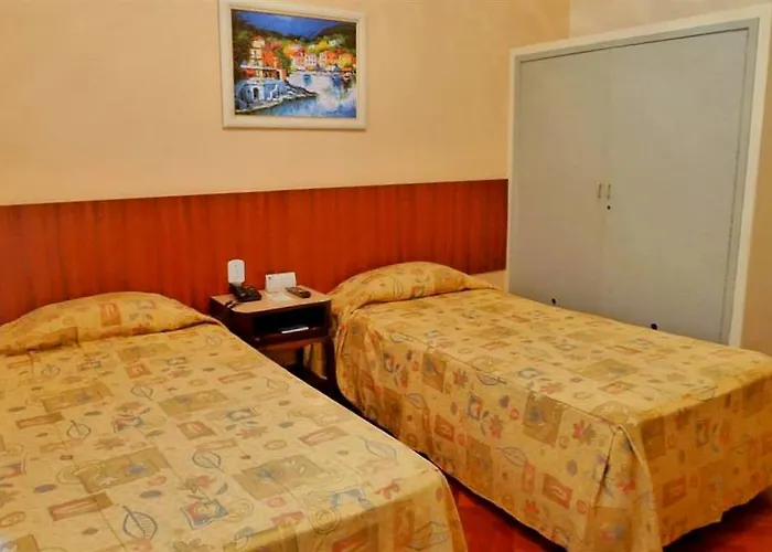 Standard Room with 1 Single Bed